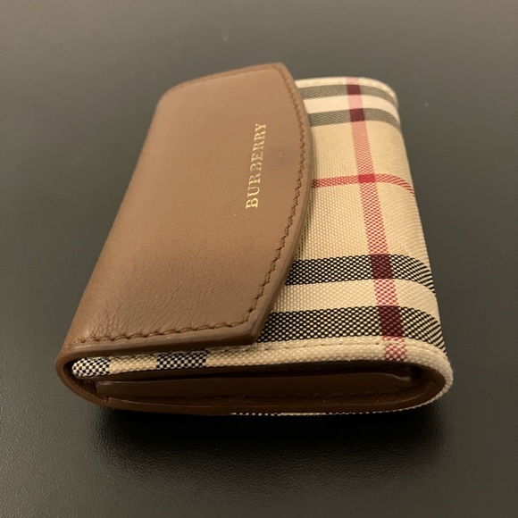 Burberry Flap Card Holder - Picture 4 of 8